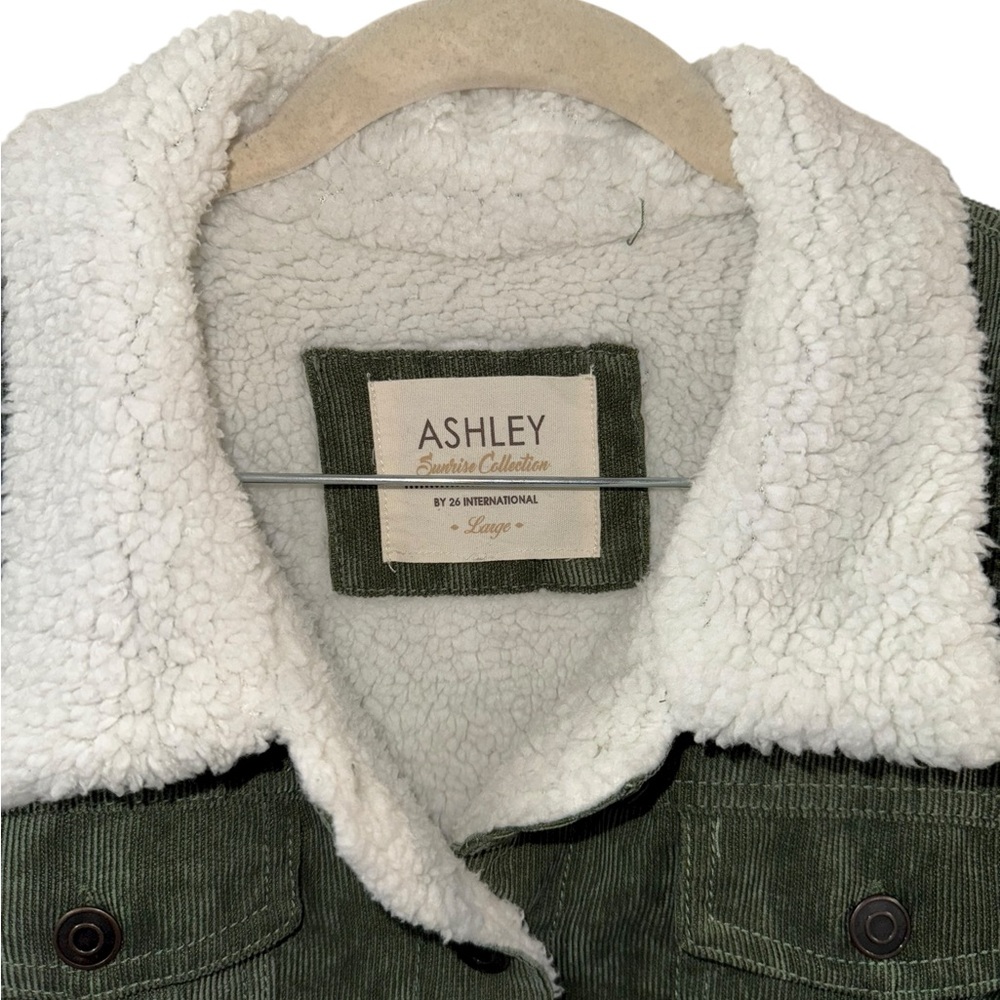 Ashley By 26 International Green Corduroy Jacket with Sherpa Lining - Picture 3 of 6